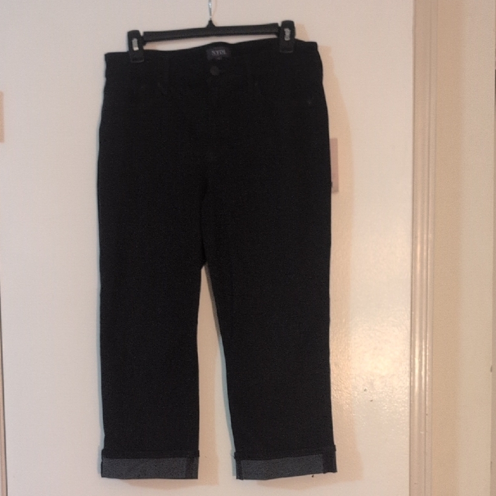 NWT NYDJ Marilyn Straight Crop Cuff Cropped Black Jeans Cool Embrace Size 8